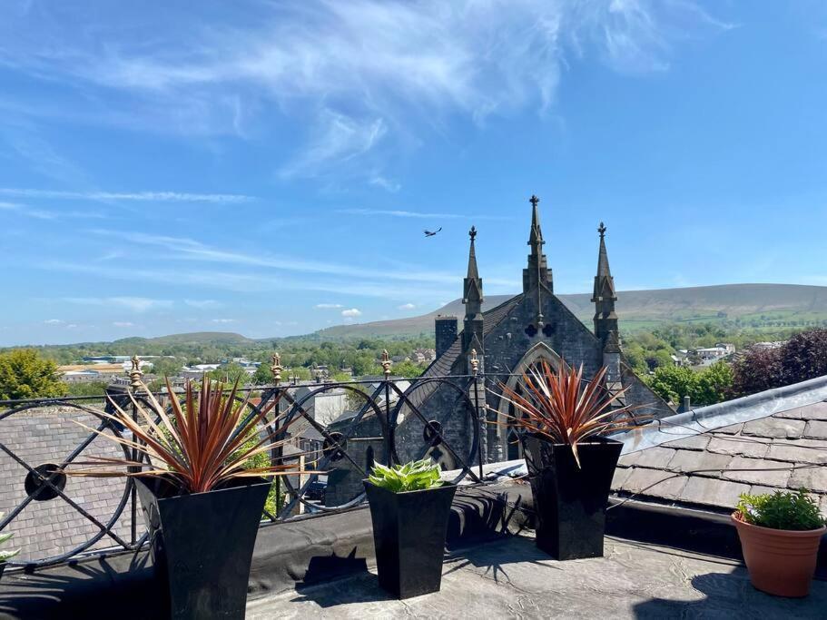 Boutique Penthouse Apartment With Rooftop Terrace Clitheroe Eksteriør bilde